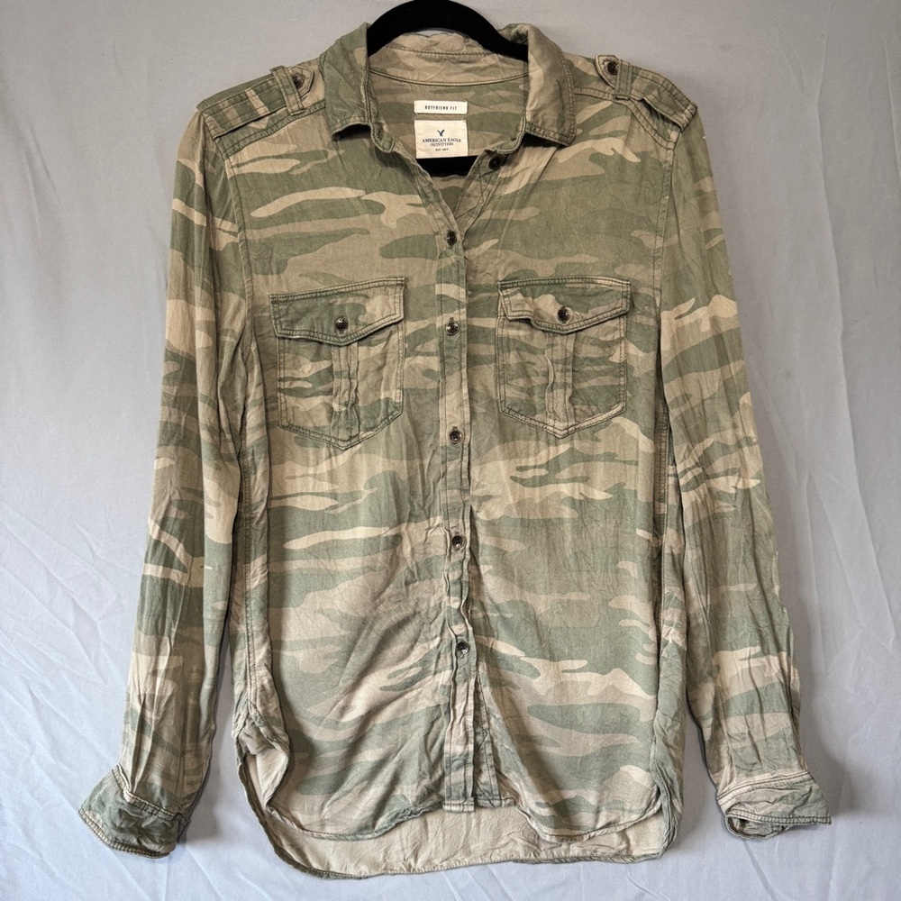 American Eagle Womens Boyfriend Fit Camo Button Down Tee Size S Military Army